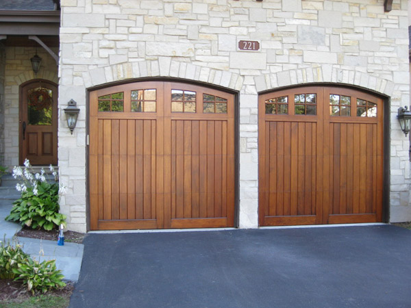 Garage-Door-Stain - Northgate Garage Doors, Inc.™