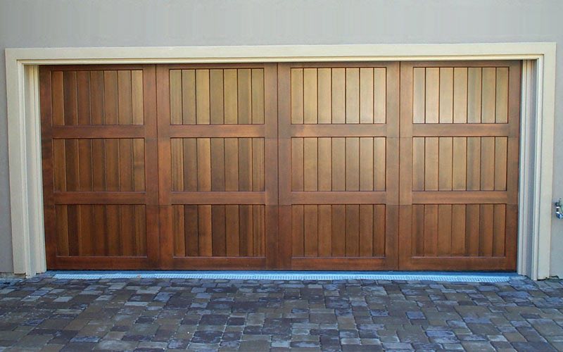 Carriage-wood-stain - Northgate Garage Doors, Inc.™